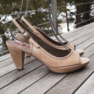 Lodi heeled leather sandals